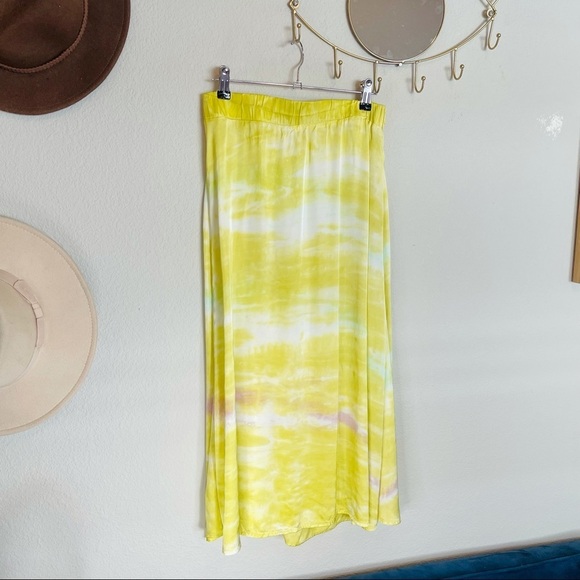 Young Fabulous & Broke Satin Tie-Dye Savanna Twist Midi Skirt - Picture 10 of 14